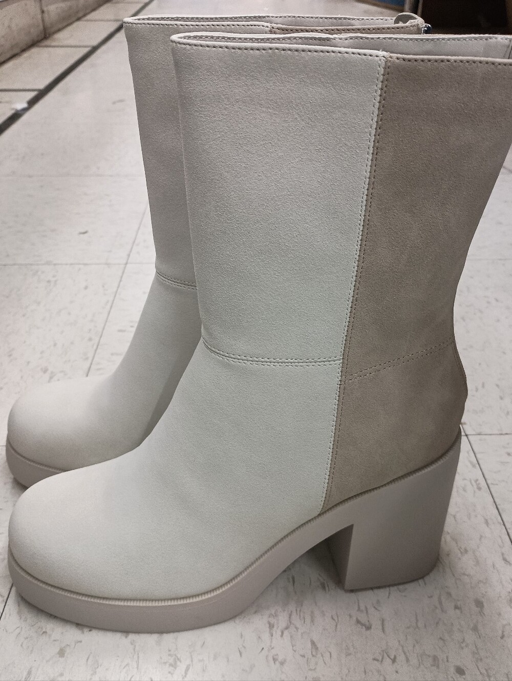 Dirty Laundry BOOTS/Ivory&Beige Womens Multiple Sizes